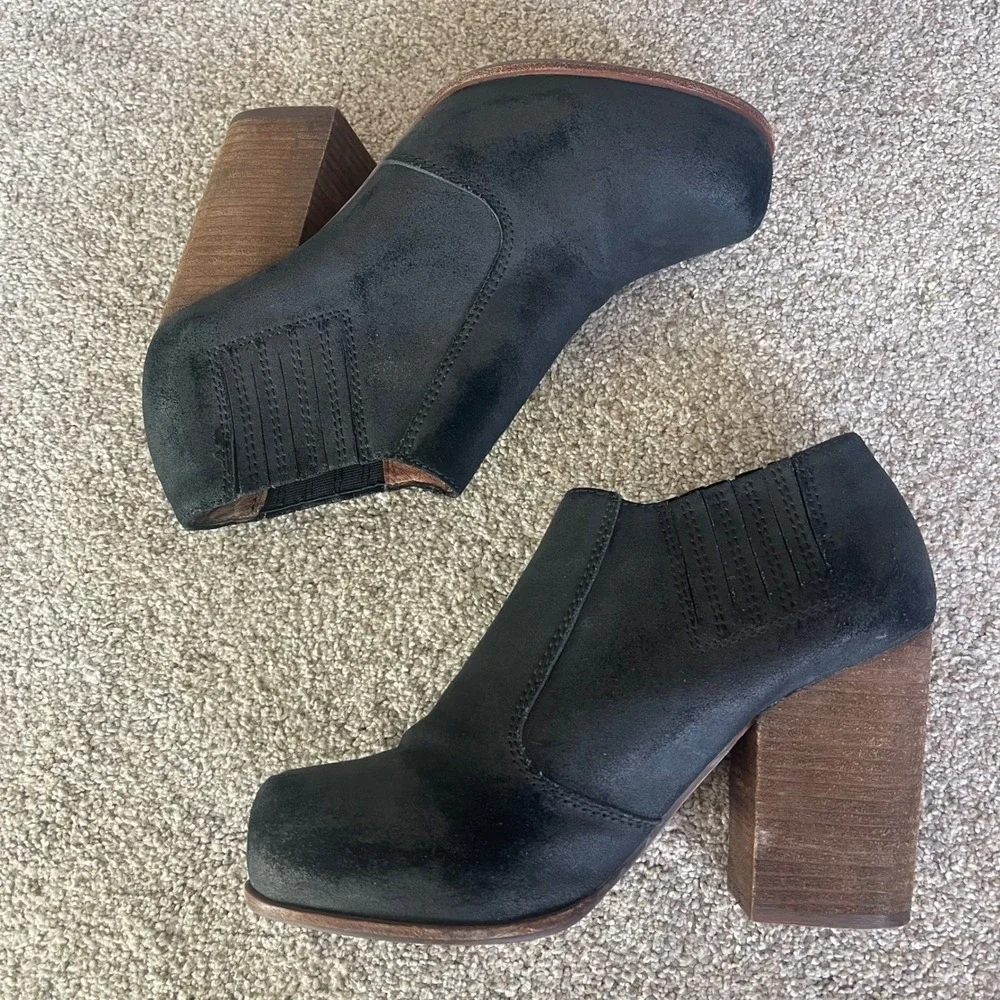 Jeffrey Campbell Yorktown Booties 10M Black Leather With Stacked Block Heel